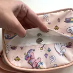 Dětská kabelka junior girl Jednorožci a duhy na růžovém pozadí