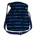 Dámská kabelka torba Bílé pruhy na modrém pozadí