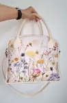 Kabelka s potiskem Oxford Luční květiny na světlém pozadí