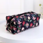 Kosmetická taška Pusheen – stylová a prostorná taštička na kosmetiku Květiny a ptáčci
