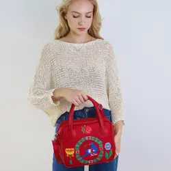 Dámská kabelka Kitto – sametový potisk Pod křídlem