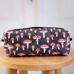 Kosmetická taška Pusheen – stylová a prostorná taštička na kosmetiku Muchomůrky