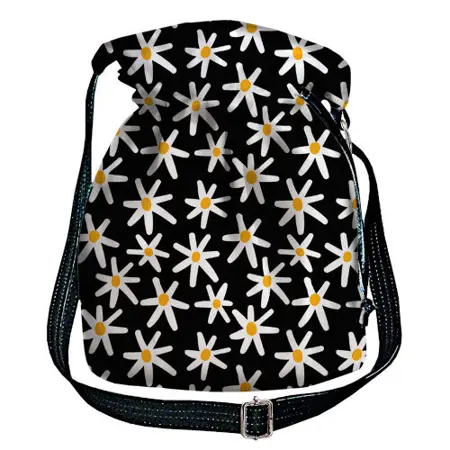 Dámská kabelka torba Sedmikrásky na černém pozadí