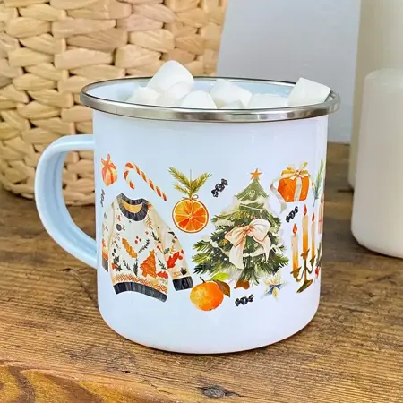 Smaltovaný hrnek Camper Novoroční atributy