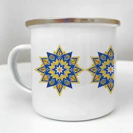 Smaltovaný hrnek Camper Vánoční hvězdy modré a žluté