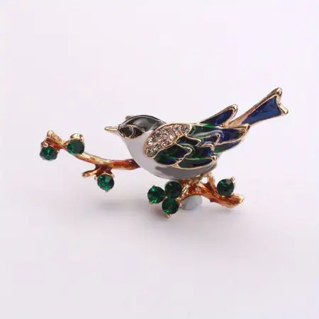 Brož Ptáček na větvi – 5,8 × 2,9 cm